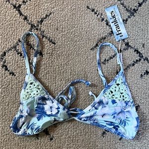Frankie’s bikinis Hawaiian triangle top size L.